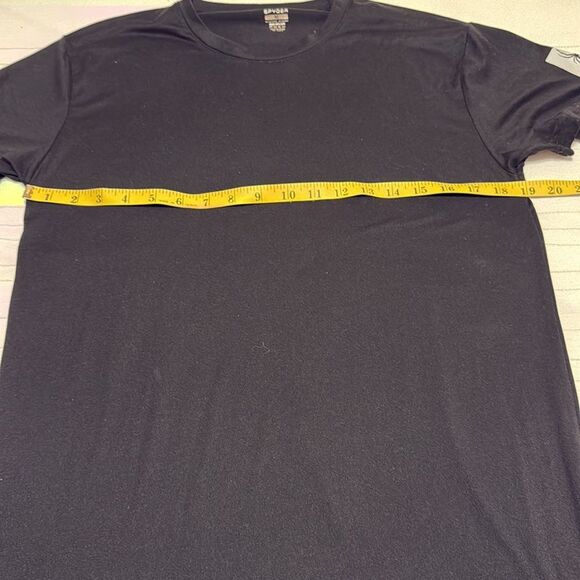 NWOT Spyder Black Men's T-Shirt - Picture 5 of 6